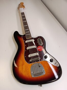 6-keelne basskitarr Fender Squier Classic Vibe Bass VI LRL 3-Tone Sunburst 6-keelne basskitarr (Kasutatud) - 2