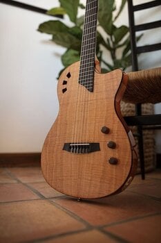 Guitare acoustique-électrique Cordoba STAGE NATURAL AMBER W/B Guitare acoustique-électrique - 8