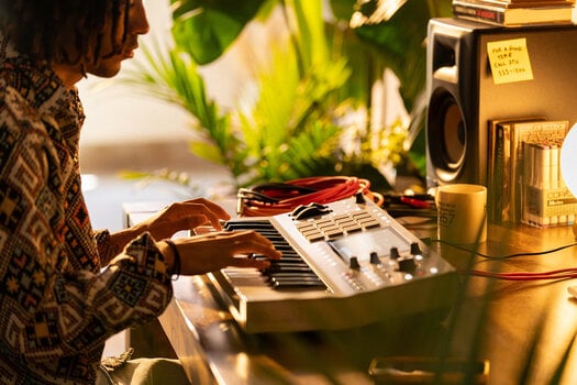 Synthétiseur Akai MPC KEY 37 G2 Synthétiseur - 14