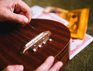 Saiten für Konzert-Ukulele Ernie Ball 2329 Concert/Soprano Saiten für Konzert-Ukulele - 2