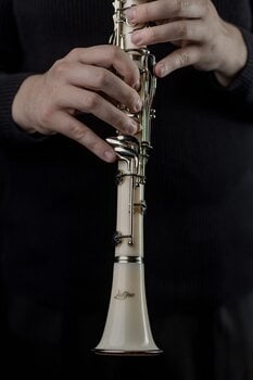 Bb Clarinet Latone LCL 700 White Bb Clarinet - 10