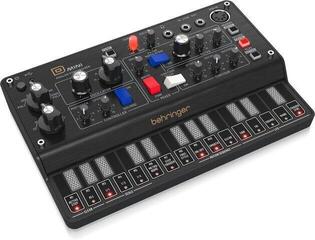 Synthesizer Behringer D Mini Synthesizer - 2
