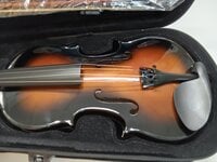 Stagg VN 4/4 Sunburst Vioară acustică