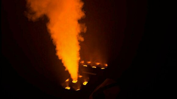 Wytwornica dymu Chauvet Geyser P7 - 4