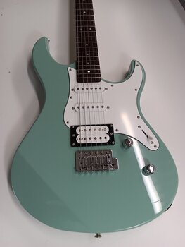 Guitarra elétrica Yamaha Pacifica 112 V Sonic Blue Guitarra elétrica (Tao bons como novos) - 2