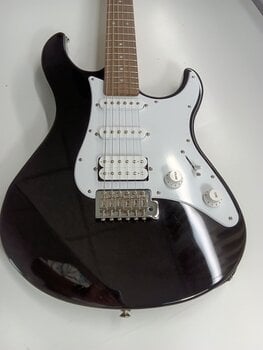 Chitară electrică Yamaha Pacifica 012 Black Chitară electrică (Folosit) - 2