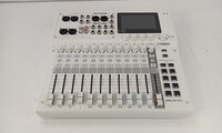 Yamaha MGX12V Digital Mixer