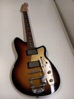 Reverend Guitars Jetstream HC Bigsby 3-Tone Sunburst Gitara elektryczna