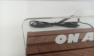 Møbler til LP-plader Muziker Now Playing Vinyl Record Album Display Stand with Acrylic board Base Natural (Så godt som nyt) - 2