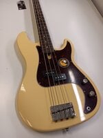 Sire Marcus Miller P5R Alder-4 Vintage White 4-kielinen bassokitara