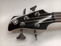 Yamaha TRBX304 RW Black Električna bas kitara