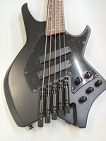 HILS Guitars HNB5 NEXT Black Headless baskytara