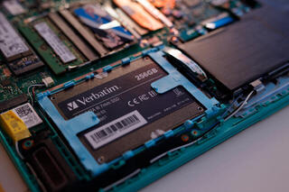 Unutarnji tvrdi disk Verbatim SSD Vi550 S3 Unutarnji tvrdi disk SSD 256 GB SATA III - 7