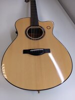Yamaha TAS 3C Natural Electro-acoustic guitar