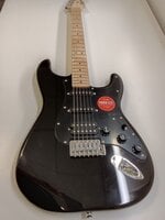Fender Squier Sonic Stratocaster HSS MN Black Guitarra elétrica