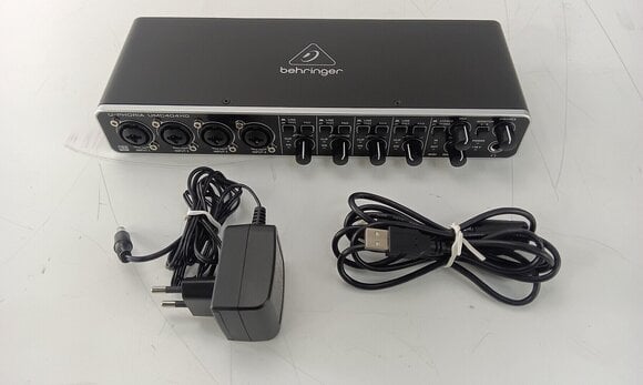 USB Audio Interface Behringer U-Phoria UMC404HD USB Audio Interface (Pre-owned) - 2