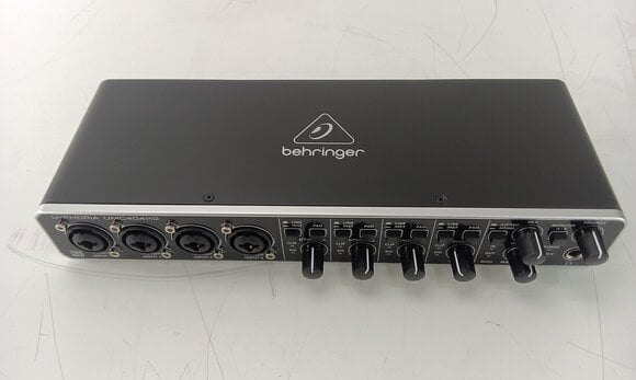 USB Audio Interface Behringer U-Phoria UMC404HD USB Audio Interface (Pre-owned) - 3