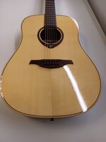 LAG Tramontane 88 T88D Natural Akustikgitarre