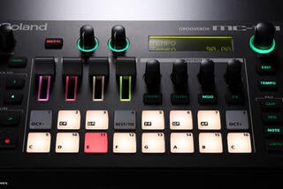 Groovebox Roland MC-101 Groovebox - 5