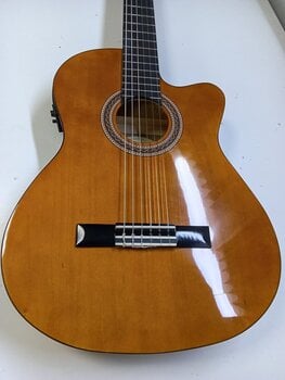Classical Guitar with Preamp Valencia VC104TCE 4/4 Natural Classical Guitar with Preamp (Pre-owned) - 2
