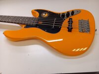 Sire Marcus Miller V3P-5 Orange 5-snarige basgitaar