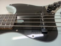 Sire Marcus Miller V3P-5 Sonic Blue Bas cu 5 corzi