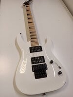 Jackson JS32 DKA-M Dinky Snow White Sähkökitara