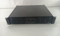 Behringer KM1700 Pastiprinātājs