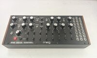 MOOG DFAM Sintetizador