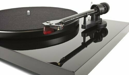 Turntable Pro-Ject Debut Carbon (DC) + 2M Red High Gloss Black Turntable - 3