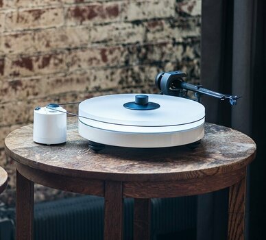 Hi-Fi Turntable Pro-Ject RPM-5 Carbon MC Quintet RD High Gloss White Hi-Fi Turntable - 5