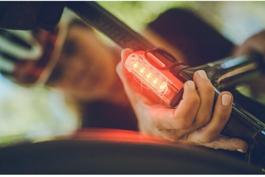 Cyklistické svetlo Lezyne Strip Drive Pro Červená 300 lm Cyklistické svetlo - 3