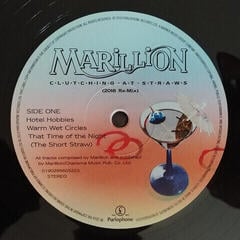 Vinylplade Marillion - Clutching At Straws (LP) - 2