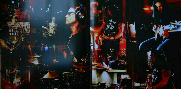 LP Slash - World On Fire  (Red Vinyl) (Limiited Edition) (LP) - 6