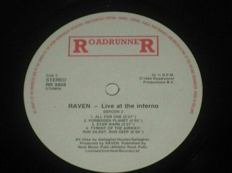 Vinylskiva Raven - Live At The Inferno (2 LP) - 5