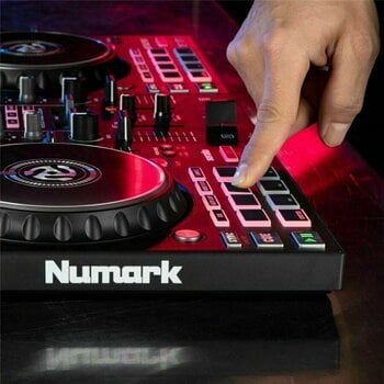 DJ контролер Numark Mixtrack Platinum FX DJ контролер - 12