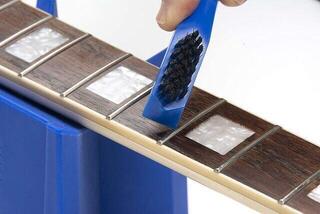 Čistilno sredstvo MusicNomad MN125 F-ONE Unfinished Fretboard Care Kit - 3