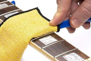 Čistilno sredstvo MusicNomad MN125 F-ONE Unfinished Fretboard Care Kit - 5