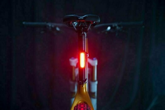 Oświetlenie rowerowe tylne Knog Blinder Mob V Mr Chips Silver 44 lm Oświetlenie rowerowe tylne - 2