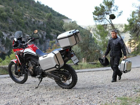 Kufer / Torba na tylne siedzenie motocykla Shad TR48 Terra Aluminium Top Box - 16