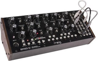 Synthesizer MOOG Mother-32 Synthesizer - 2
