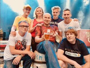 Hudební CD Tři Sestry - Svobodu Redkvičkám! (CD) - 1