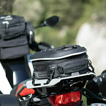 Bauletto moto / Valigia moto Givi UT813 Expandable Cargo Bag for Both Saddle and Luggage Rack with Waterproof Inner Bag 8L - 8