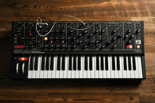 Synthesizer MOOG Matriarch Dark Black-Red - 7