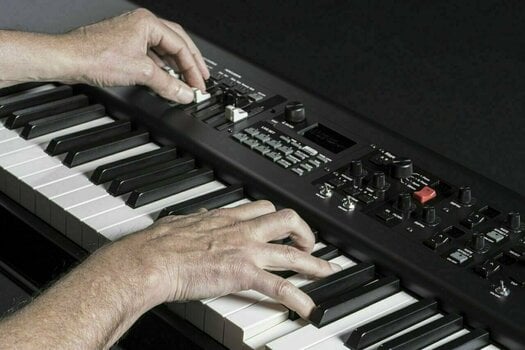 Electronic Organ Yamaha YC88 Electronic Organ - 9