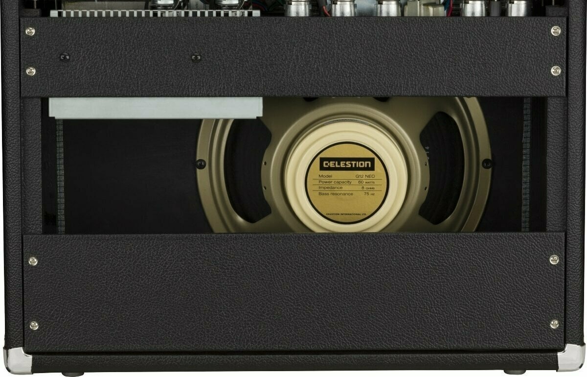 Lábkapcsoló bemeneti port