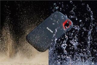 Външен твърд диск SanDisk SSD Extreme Portable 1 TB SDSSDE61-1T00-G25 Външен твърд диск SSD 1 TB - 5