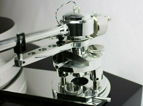 Hi-Fi Turntable
 Pro-Ject Signature 12 High Gloss Piano Black Hi-Fi Turntable - 9