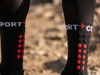 Șosete pentru alergre
 Compressport Full Run Black/Knee Socks - 4