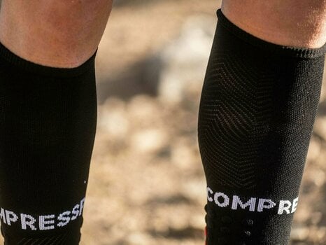 Laufsocken
 Compressport Full Socks Run Black T4 Laufsocken - 4